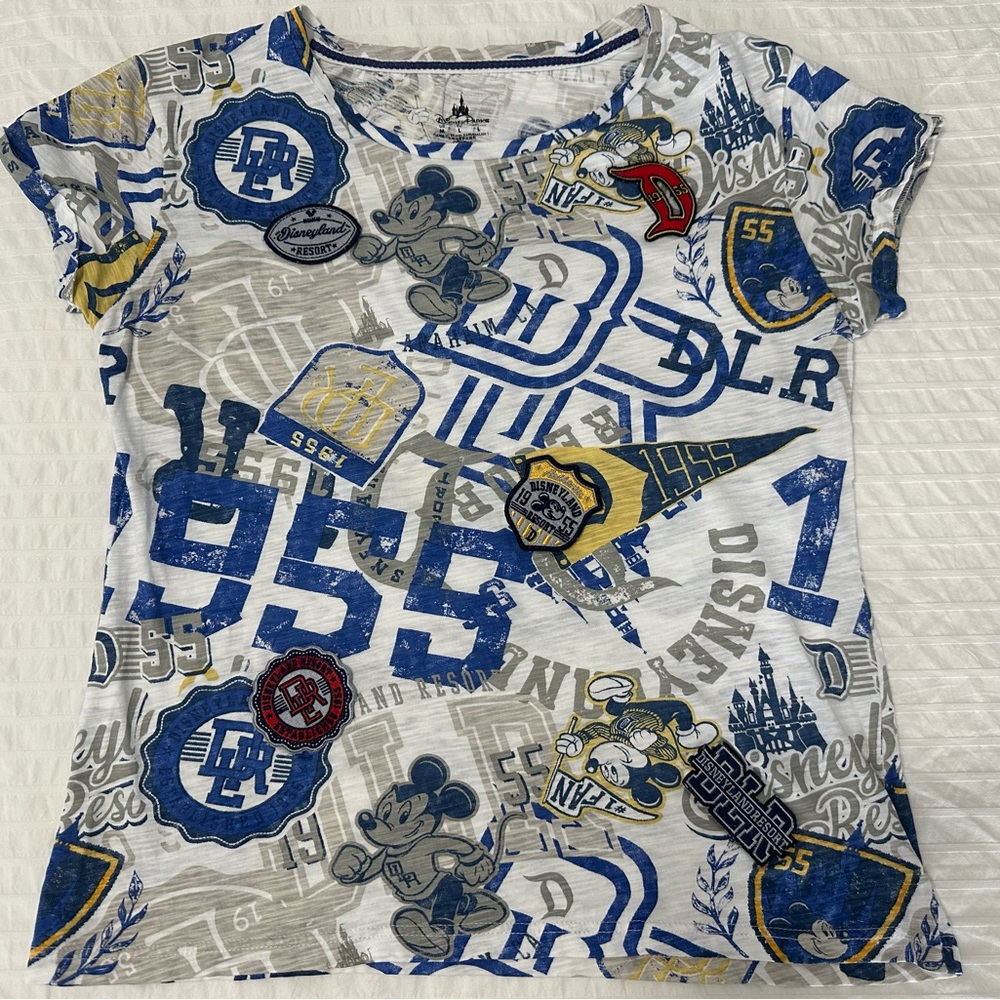 Women’s Disneyland Resort T-Shirt with patches. Medium
